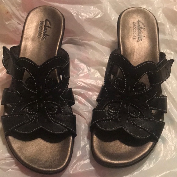 clarks slip on sandals